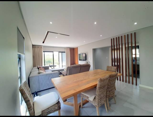 3 BEDROOM TOWNHOUSE FOR SALE IN PALM LAKES ESTATE